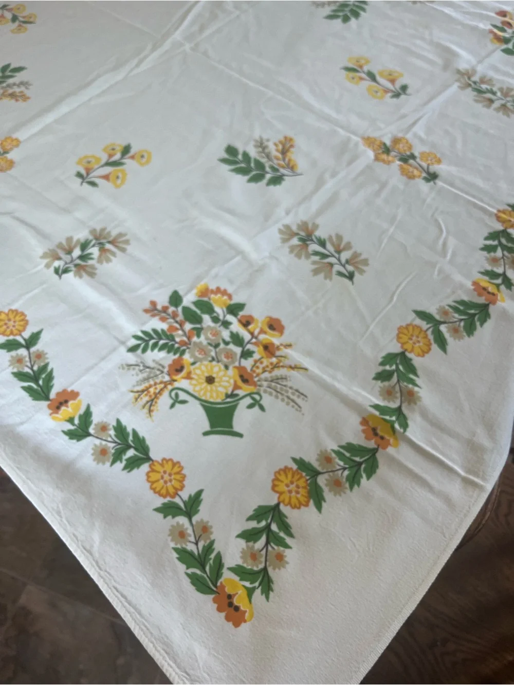 Vintage cotton Floral Basket Printed Tablecloth - Green & Yellow